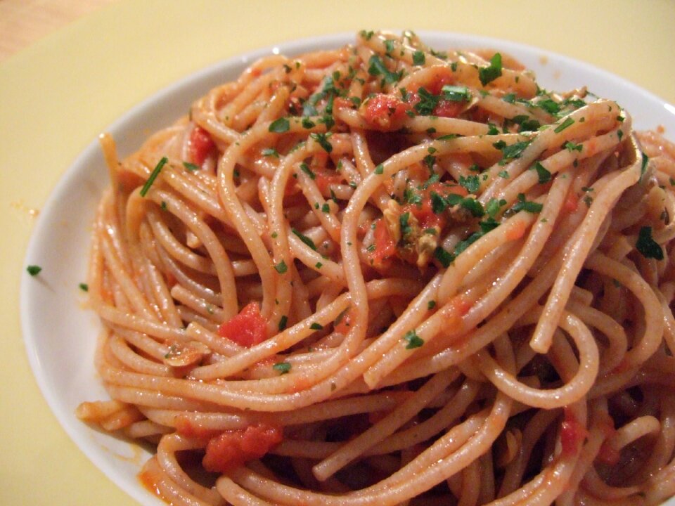 Spaghetti spelled clams wholemeal spaghetti
