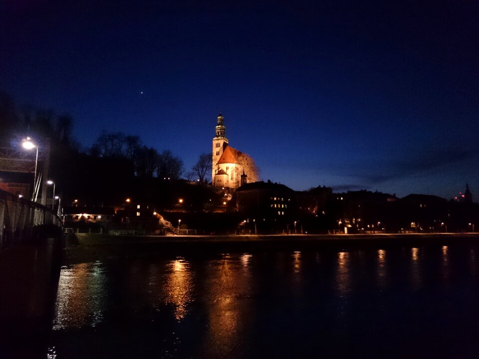 Evening müllner church salzach