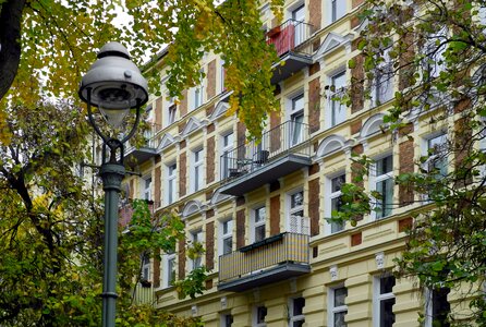 City tenement house gas lantern