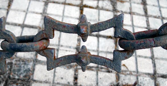 Link contact tarnished