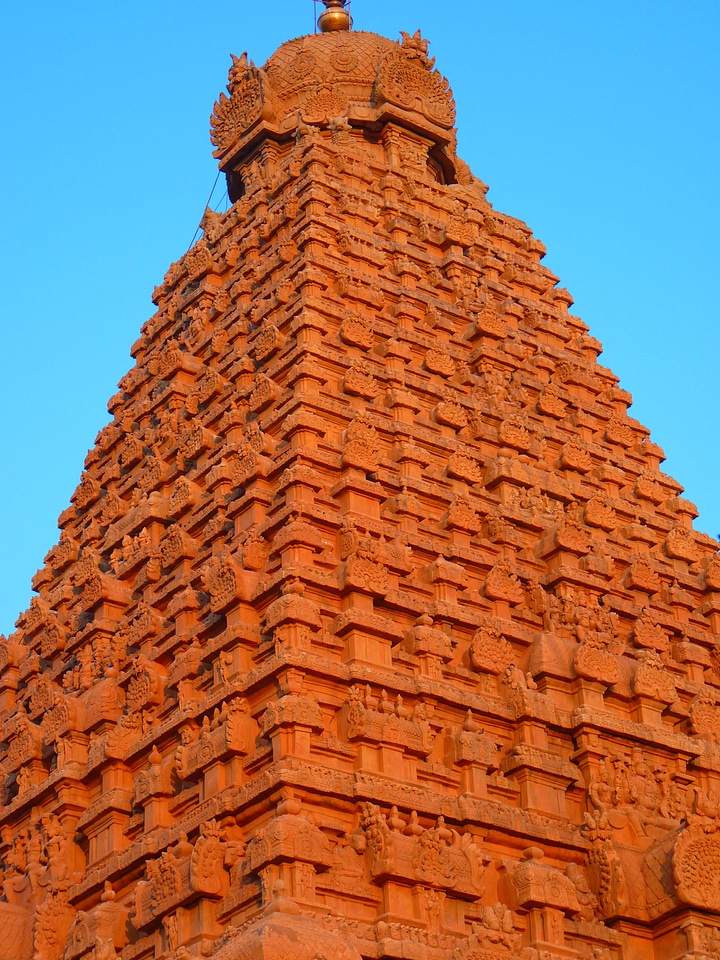 Brihadeshwara templ tanjore india