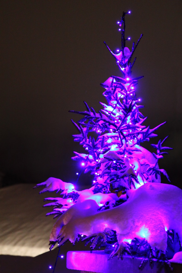 Glow holiday light