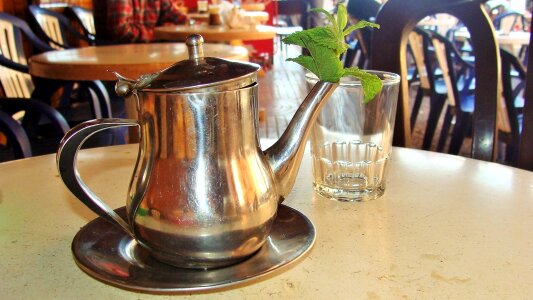 Tee teapot still life photo