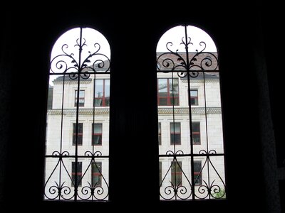 Window round window arch