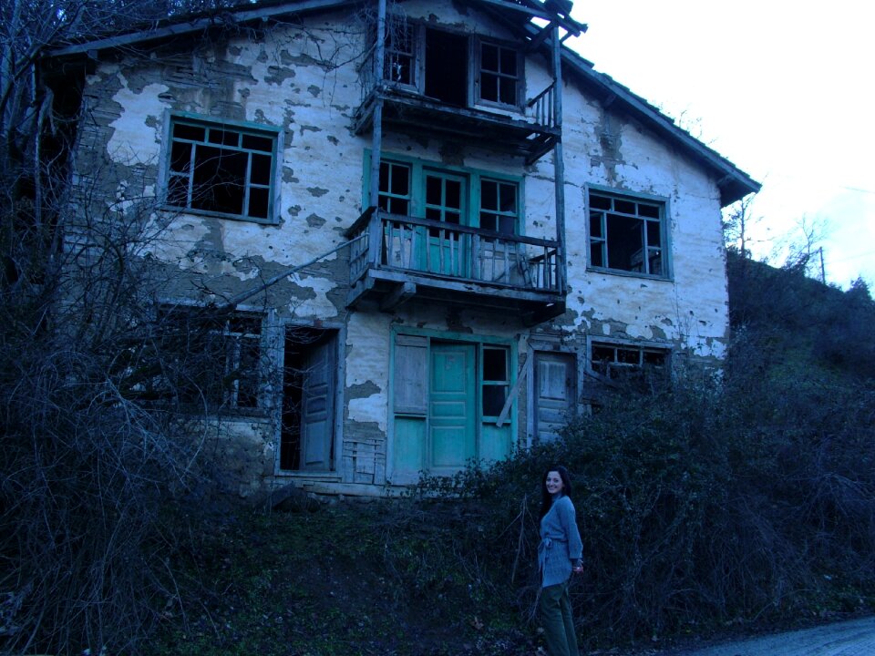 Home wrecks the forgotten