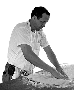 Knead kneading dough