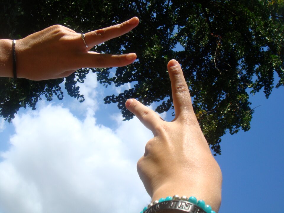 Hand positivity hands