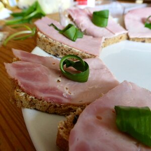 Meal bear's garlic whole wheat