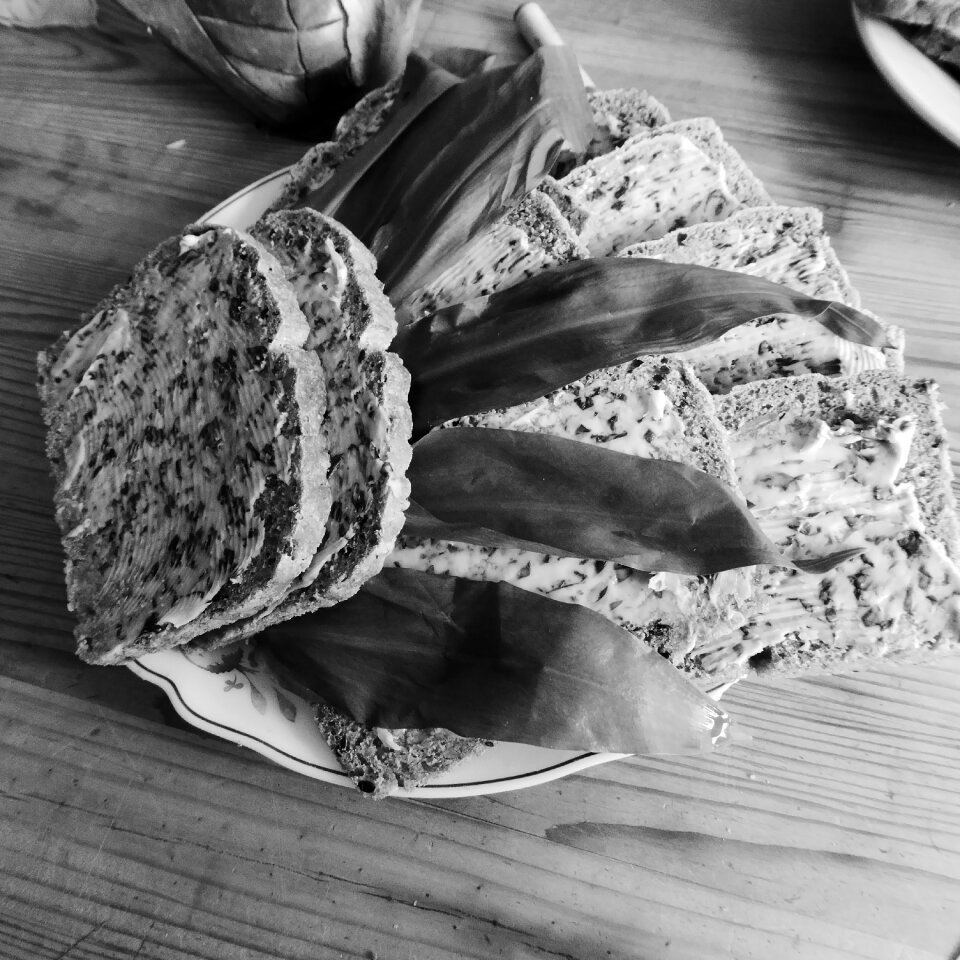 Meal bear's garlic whole wheat