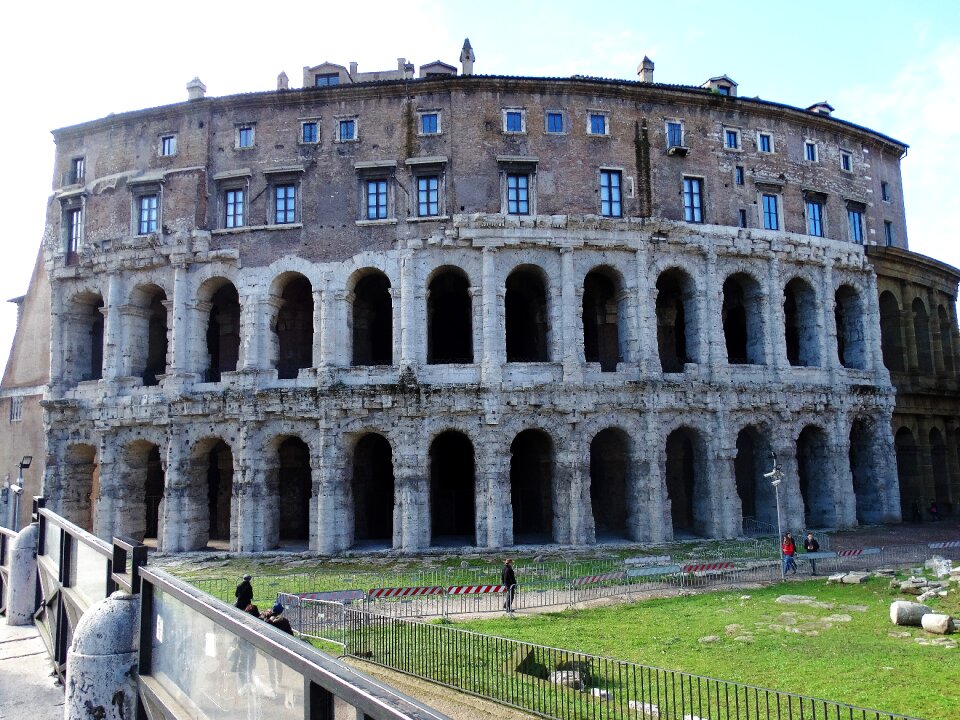 Italia arena ancient art