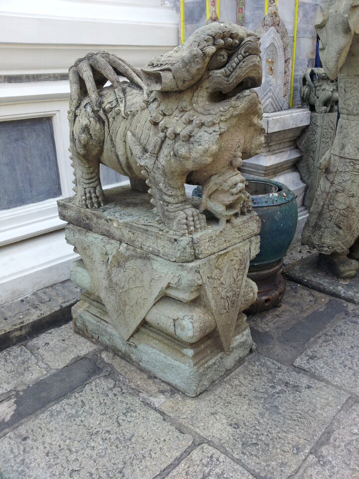 Temple thai