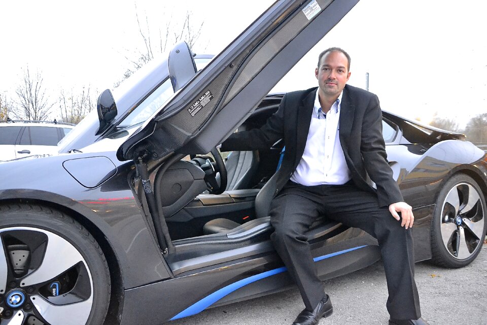 Auto luxury sports car