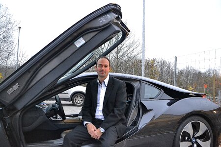 Auto luxury sports car