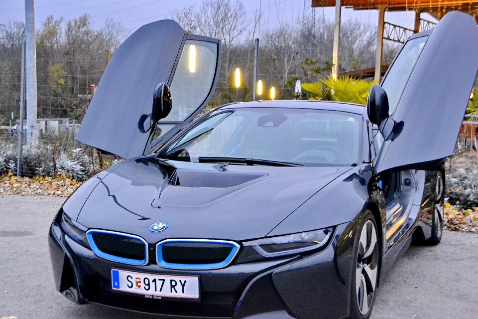Auto luxury sports car