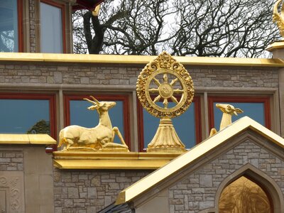 Wheel temple buddhist photo