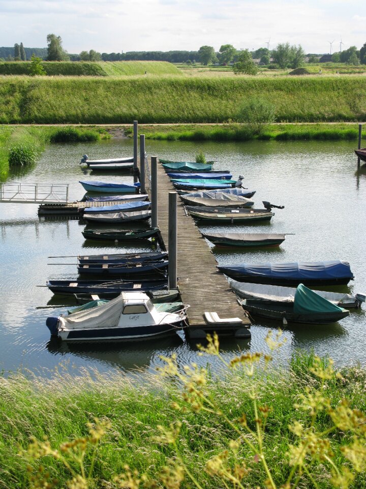 Pier rowing boats port
