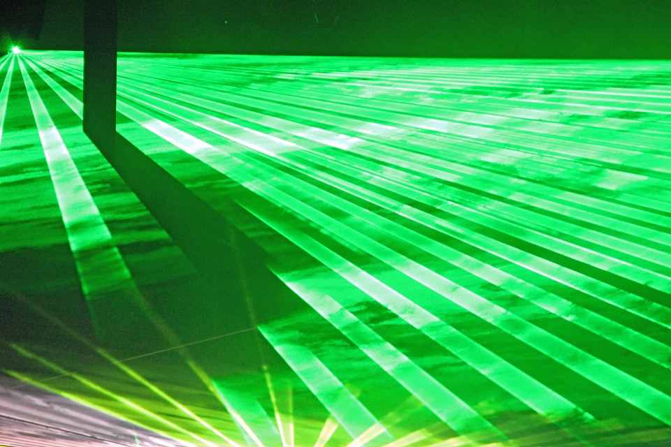 Laser plays of light light beam