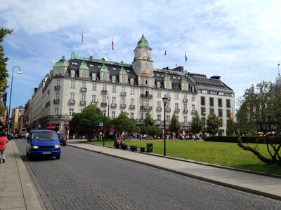 Street view continental building