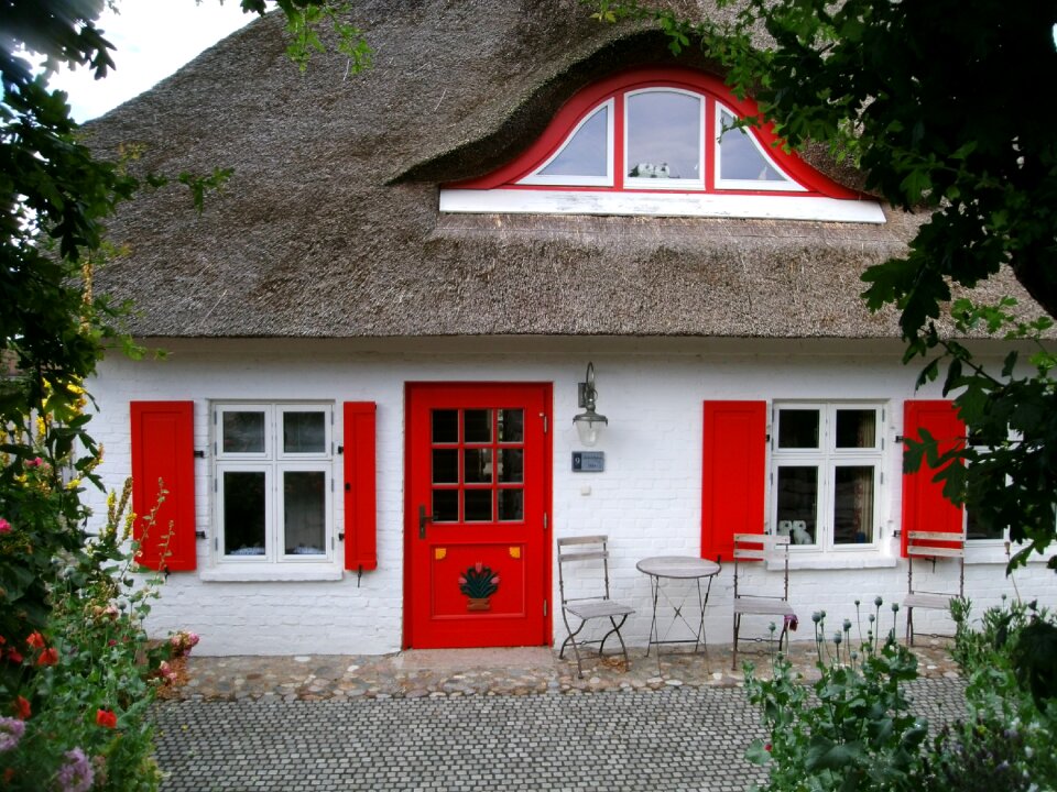 House thatched roof baltic sea
