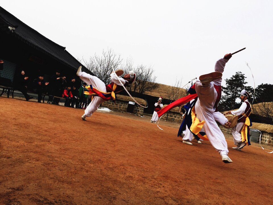 Madang play republic of korea traditional