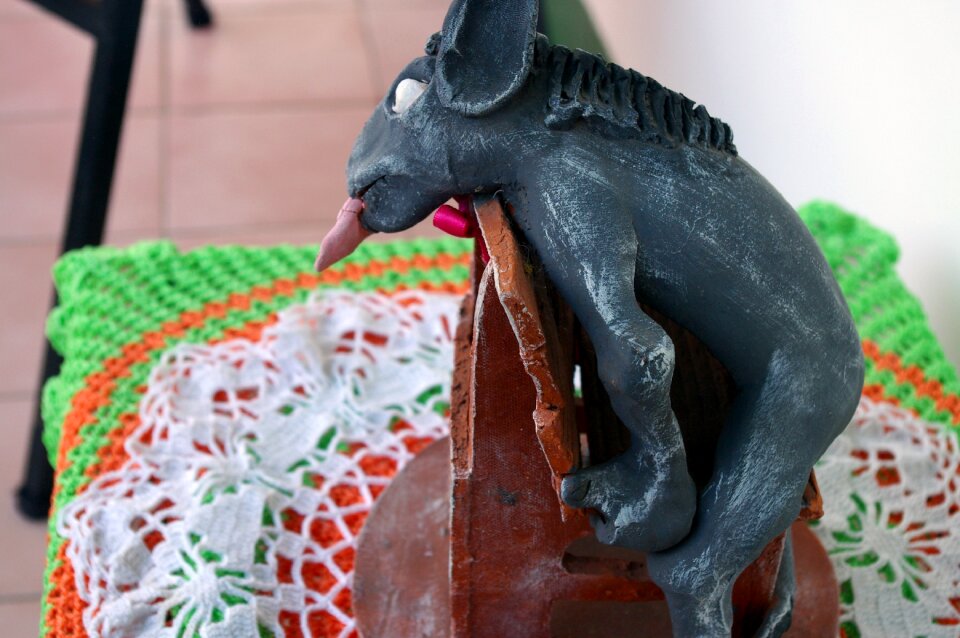Figure animal hebrio