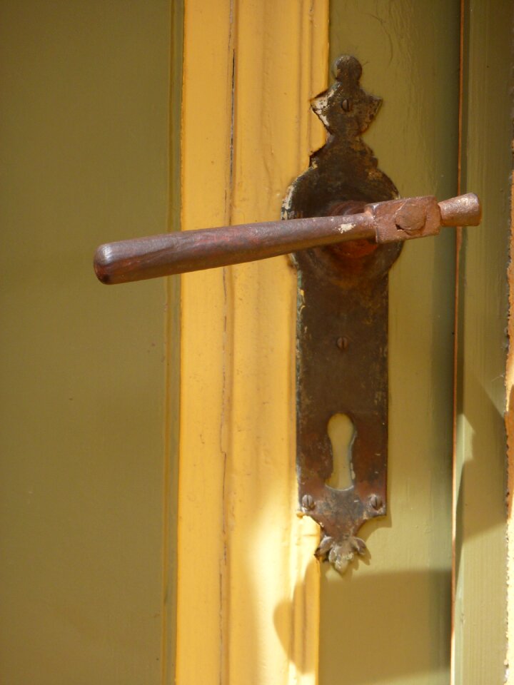 Door handle old wood