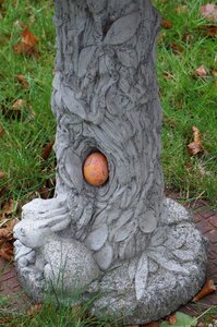 Nature april gray egg