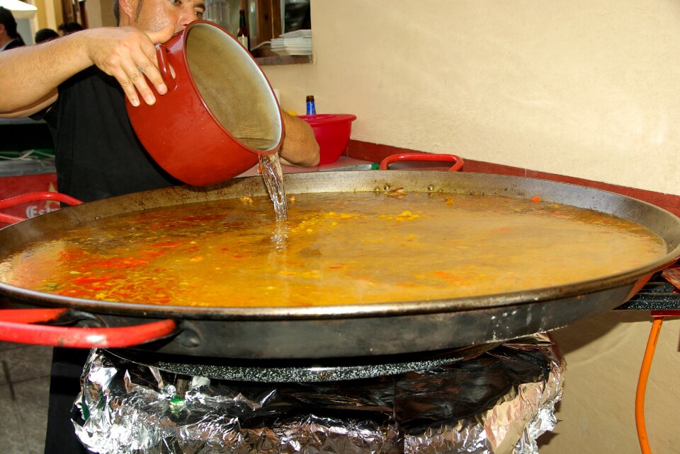 Paella cook restaurant