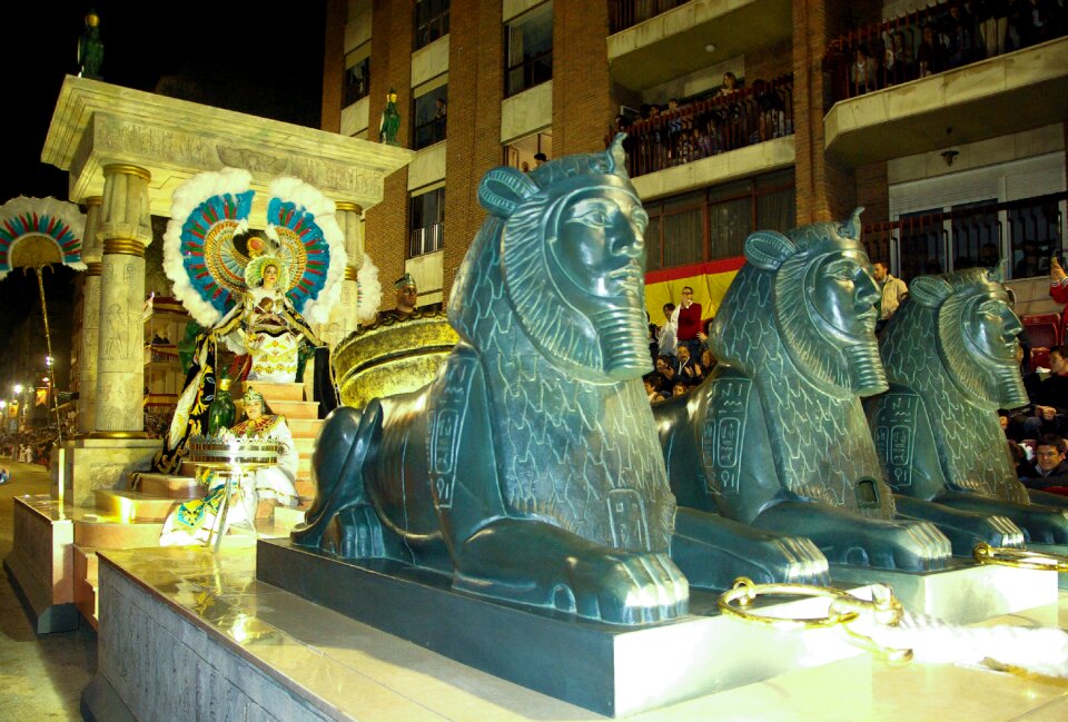 Parade egypt sphinx