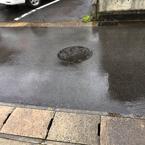 Road on the roadside asphalt