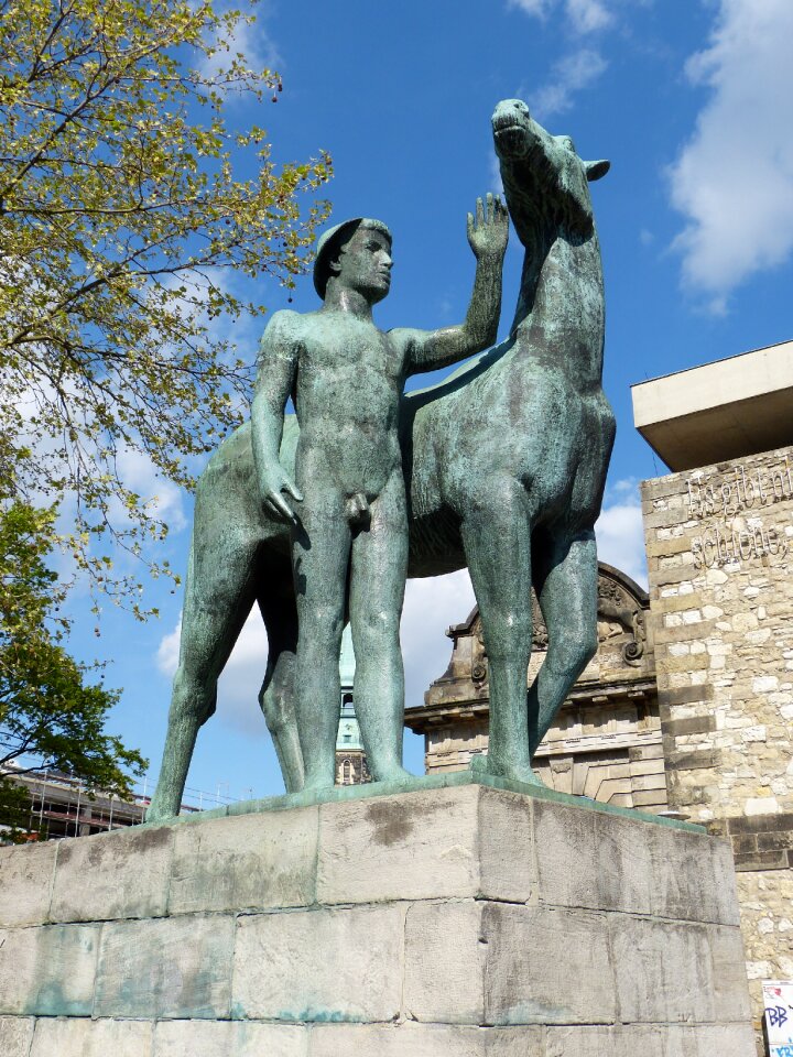 Historically monument statue