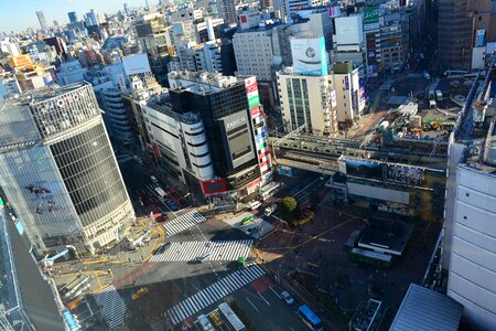 Street view tall buildings shibuya