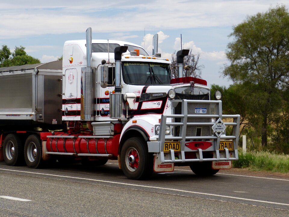 Outback ayers rock truck