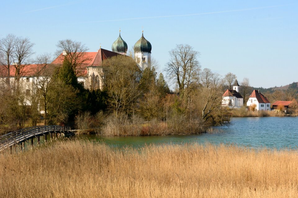 Monastery seeon lake building