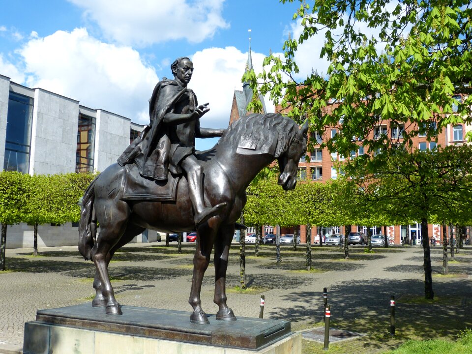 Historically monument statue