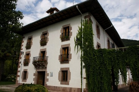 People old bed and breakfast