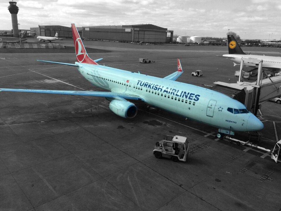 Airliner turkey passenger jet