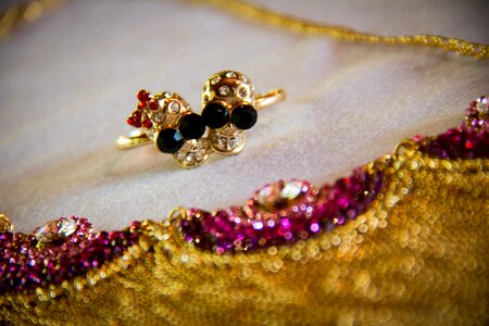 Jewelry accessories costume jewelry