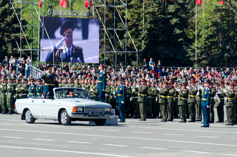 Commander in chief greeting samara
