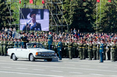 Commander in chief greeting samara photo