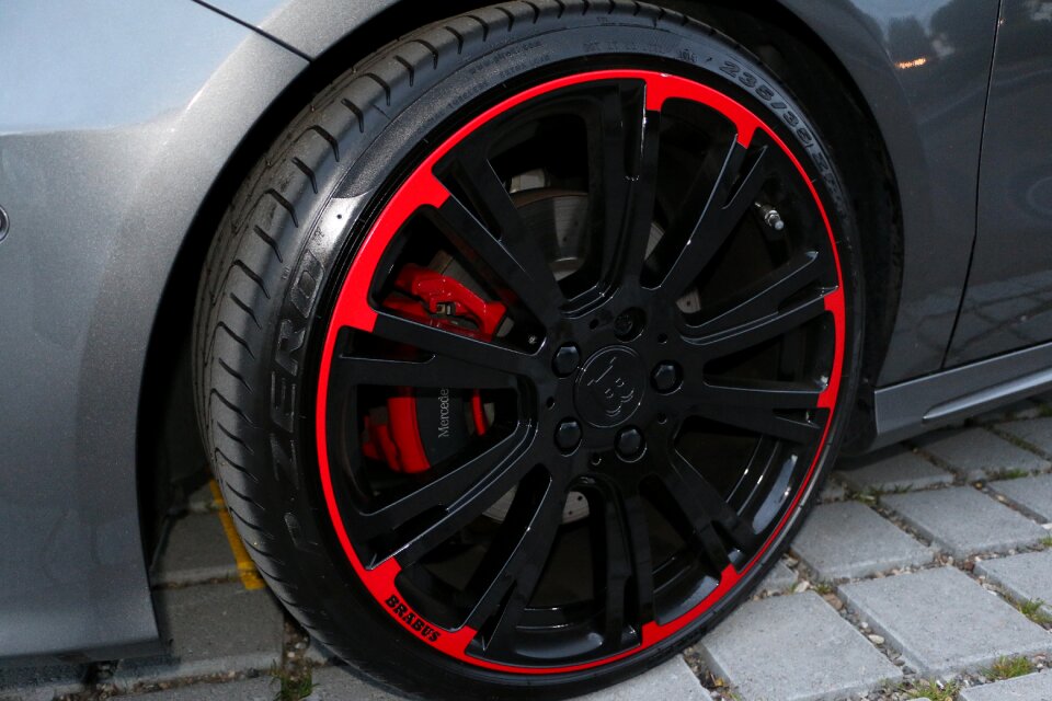 Wheels pneu braking system