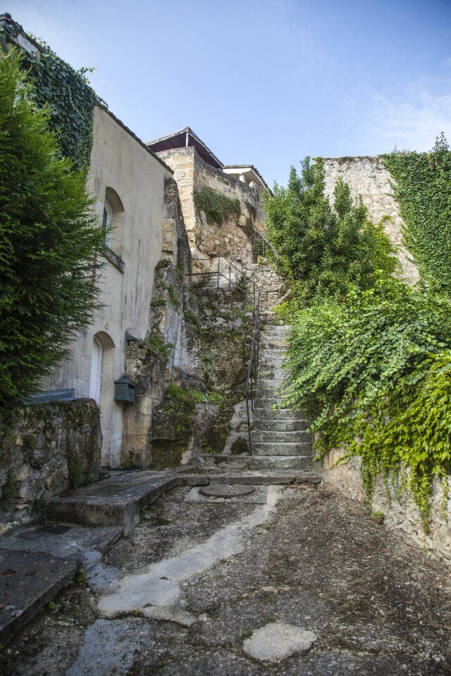 Saint-emilion village fortification