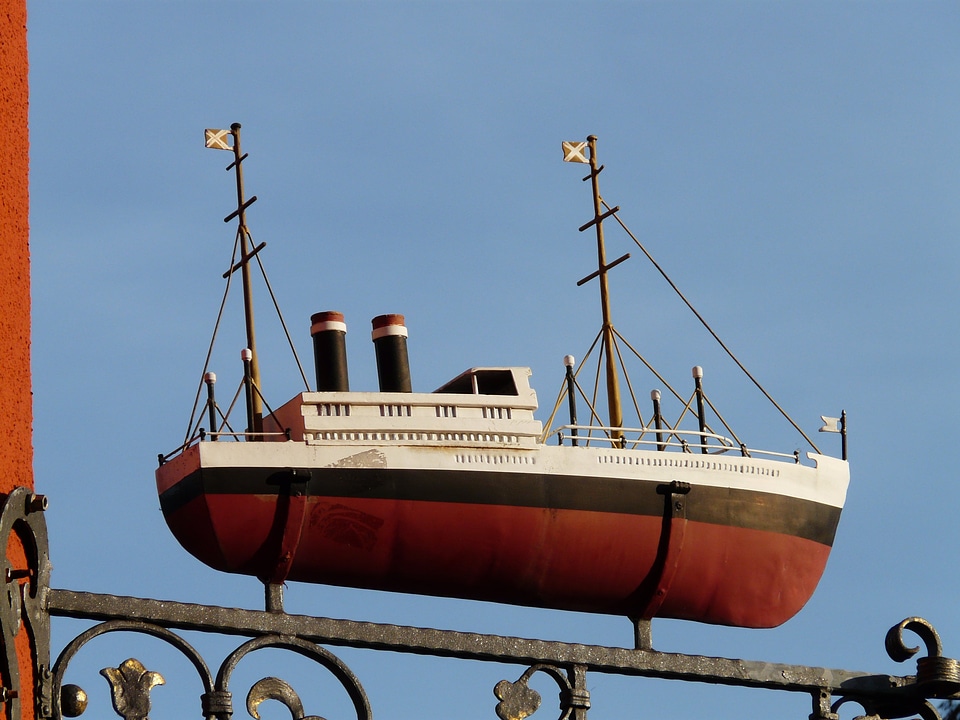 Chimney boat masts