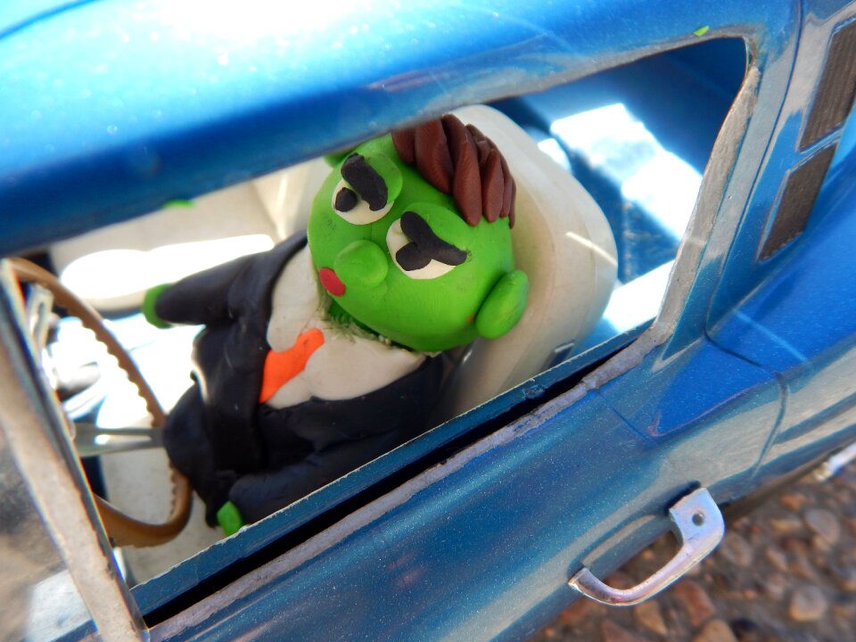 Figurine vehicle automobile