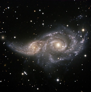 Gravitation galaxy ic 2163