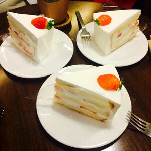 Food something to eat strawberry cake photo