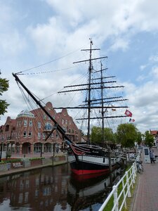 Sailing vessel mast town hall