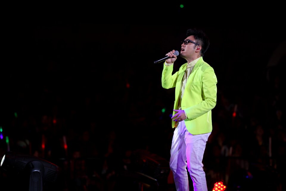 King polished concert singing