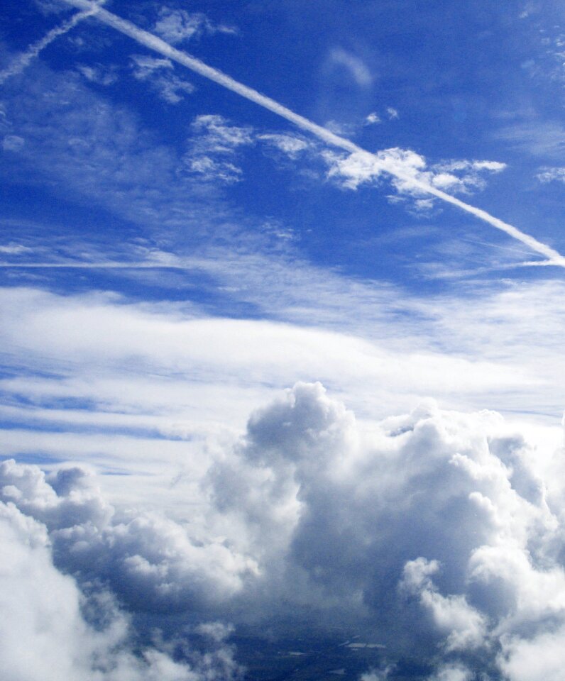 Aircraft flying air