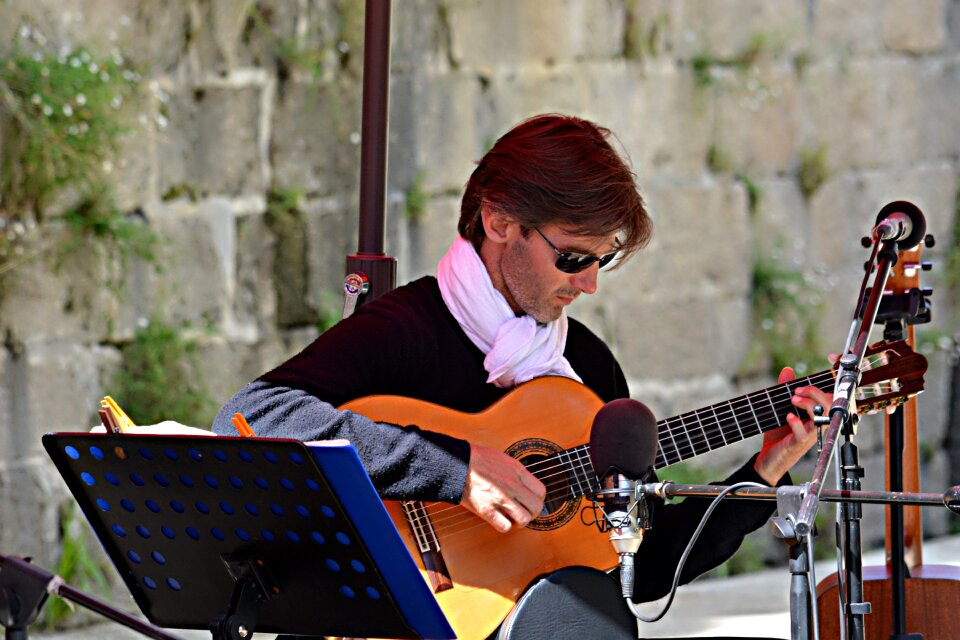 Concert artist free image